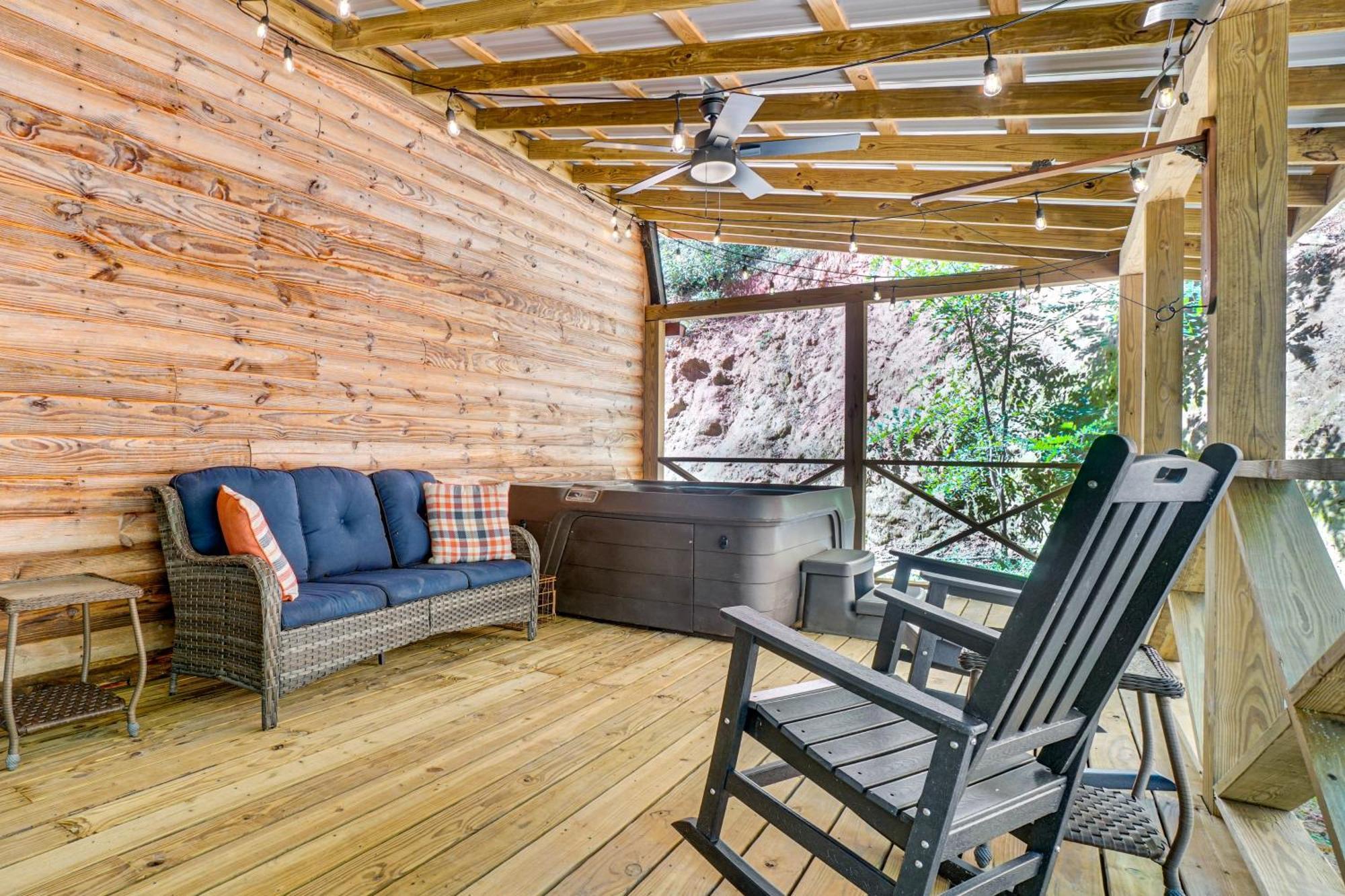 North Georgia Mtn Escape With Hot Tub And Games! Villa Sautee Nacoochee Екстериор снимка